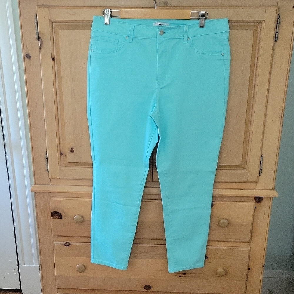 D Jeans Green Ankle Cropped Jeans